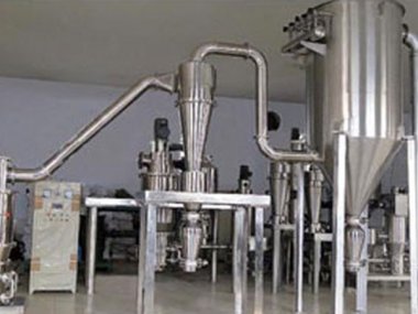 及洗礦作業中的脫泥、脫水等作業；礦石青青草下载安装可廣氣流青青草下载安装泛運用於礦山、冶煉、建材、公路、鐵路、水利和化學工業等眾多部門